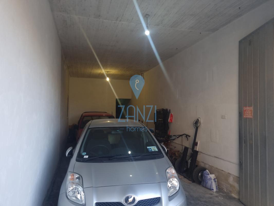 Garage/Parking Space in Gozo - Rabat (Victoria) - REF 69595