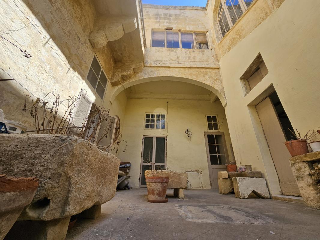 House of Character in Gozo - Rabat (Victoria) - REF 70105