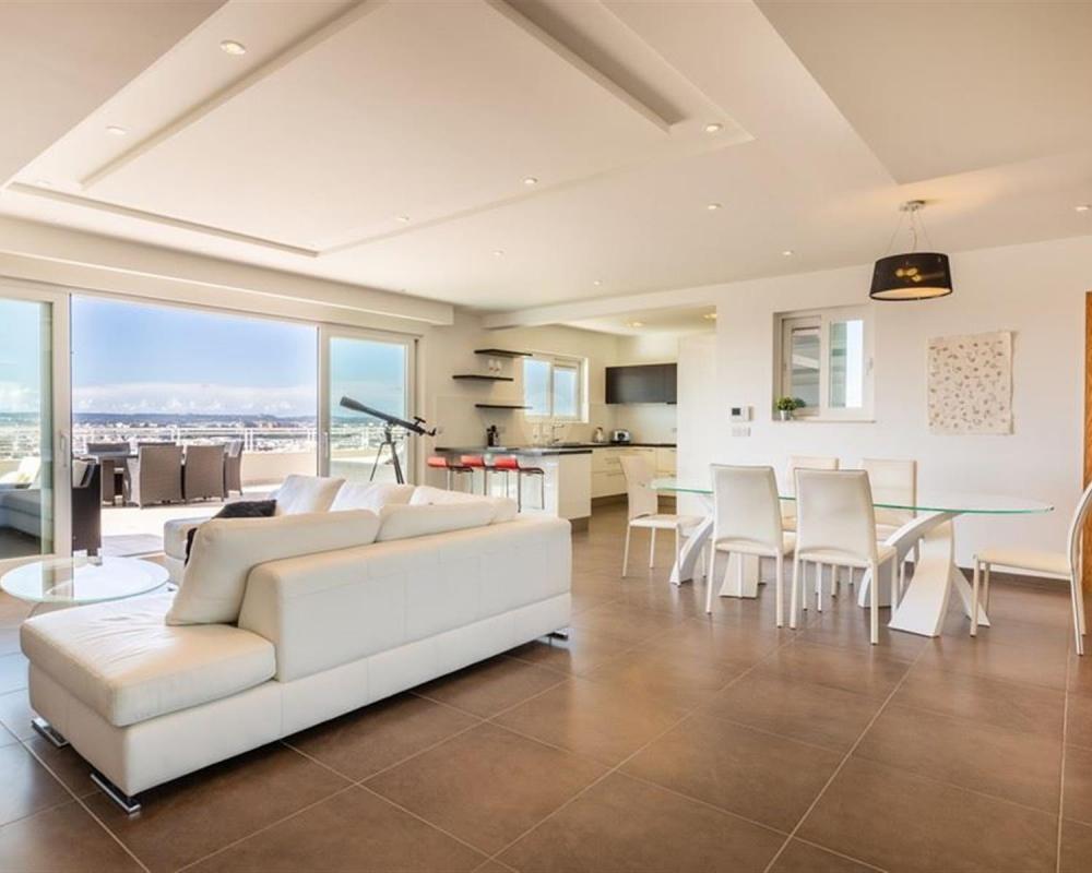 Property in Sliema - Image 2