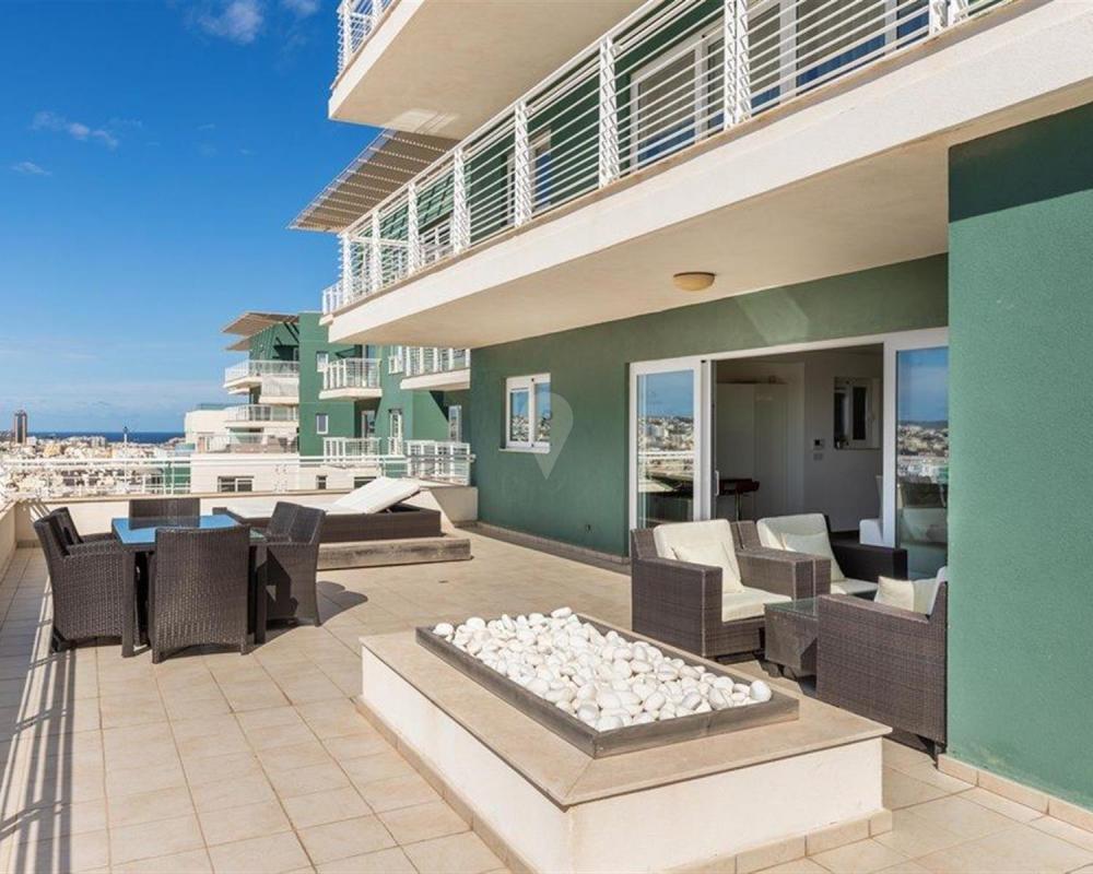 Property in Sliema - Image 11