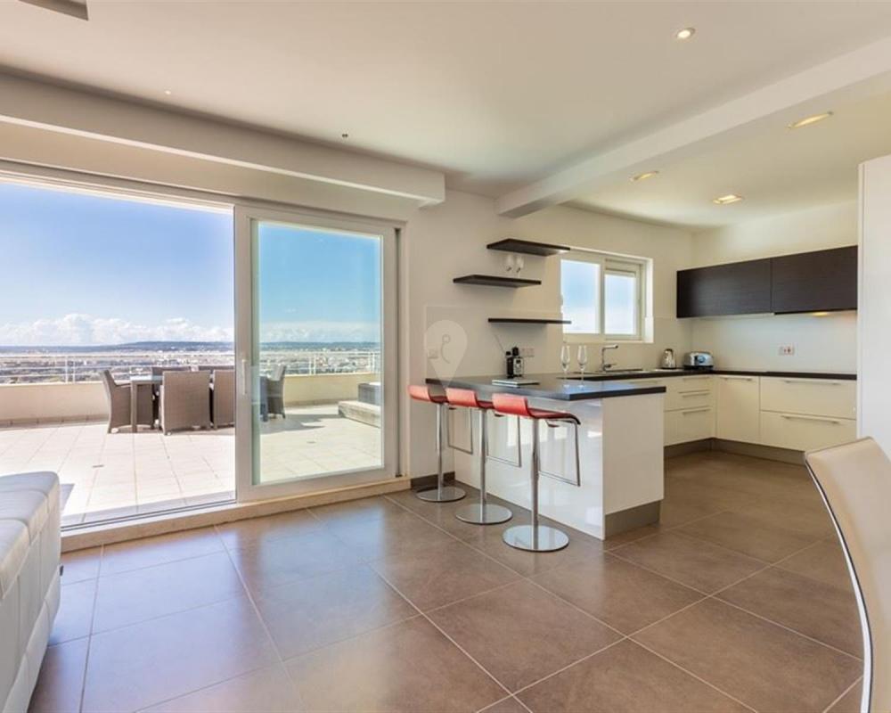 Property in Sliema - Image 6