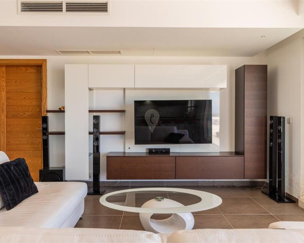 Property in Sliema - Image 13