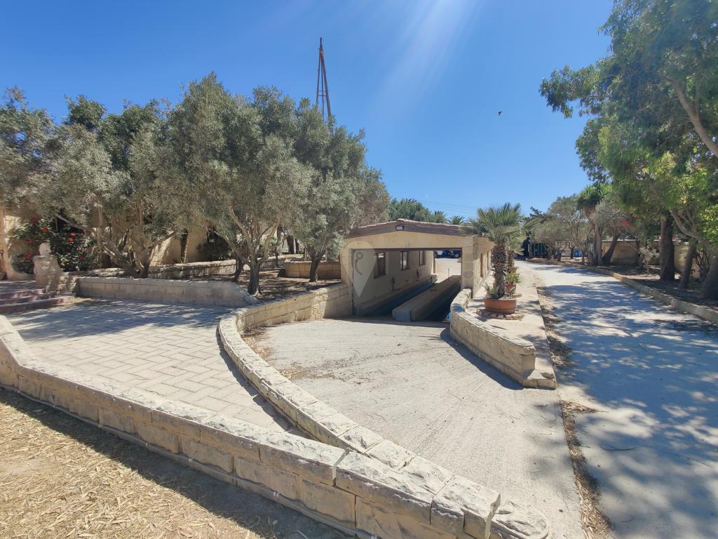 Property in Dingli - Image 13