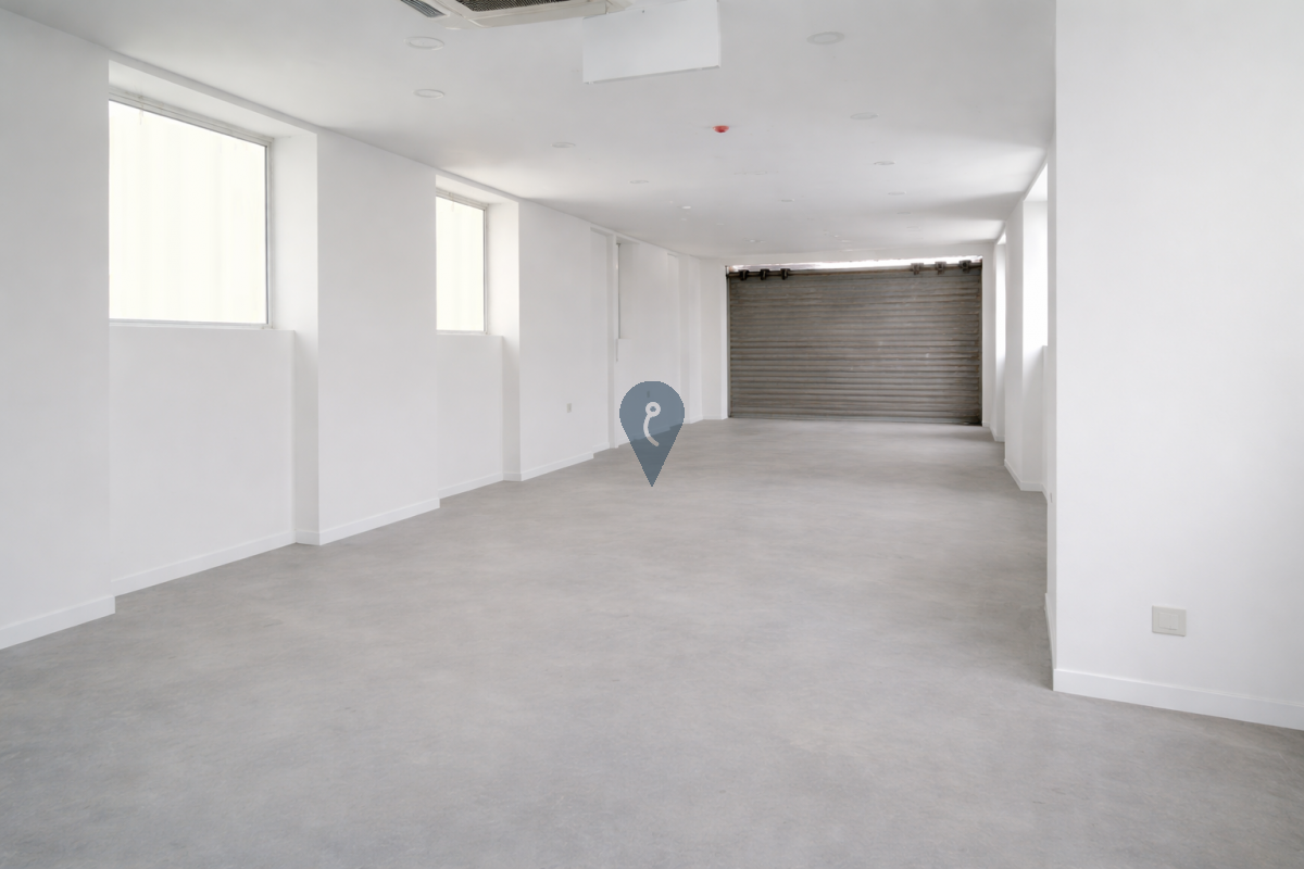 Retail / Shops / Clinics in Fgura - REF 72280