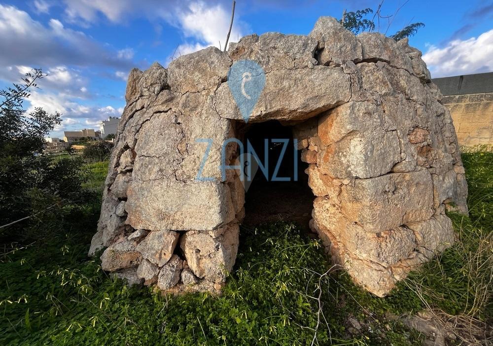 Field in Wardija - REF 72496