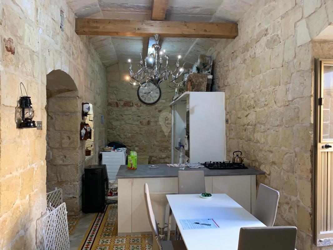 House of Character in Zejtun - REF 72564