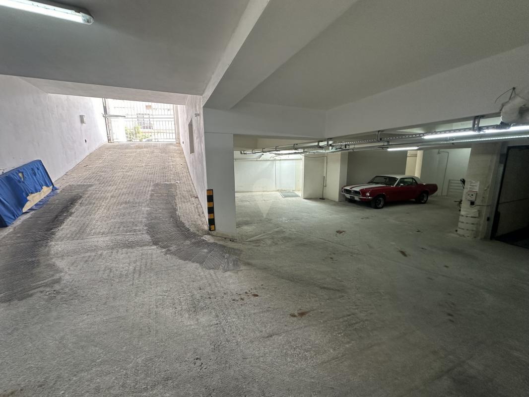 Garage/Parking Space in St. Julians - REF 73297