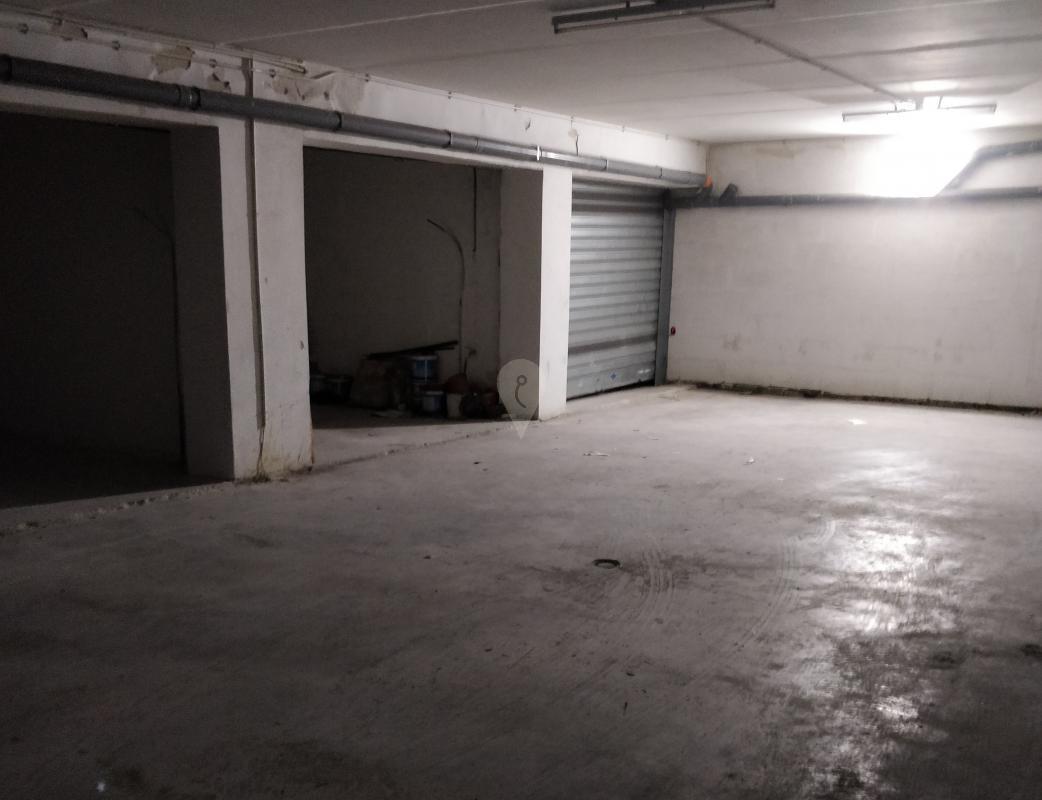 Garages / Garage Space in Swieqi - REF 73300