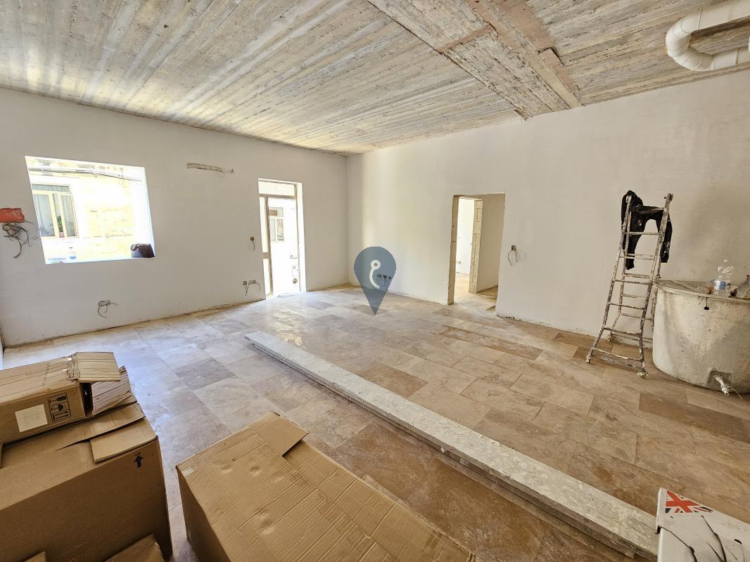 Apartment in Paola - REF 73770