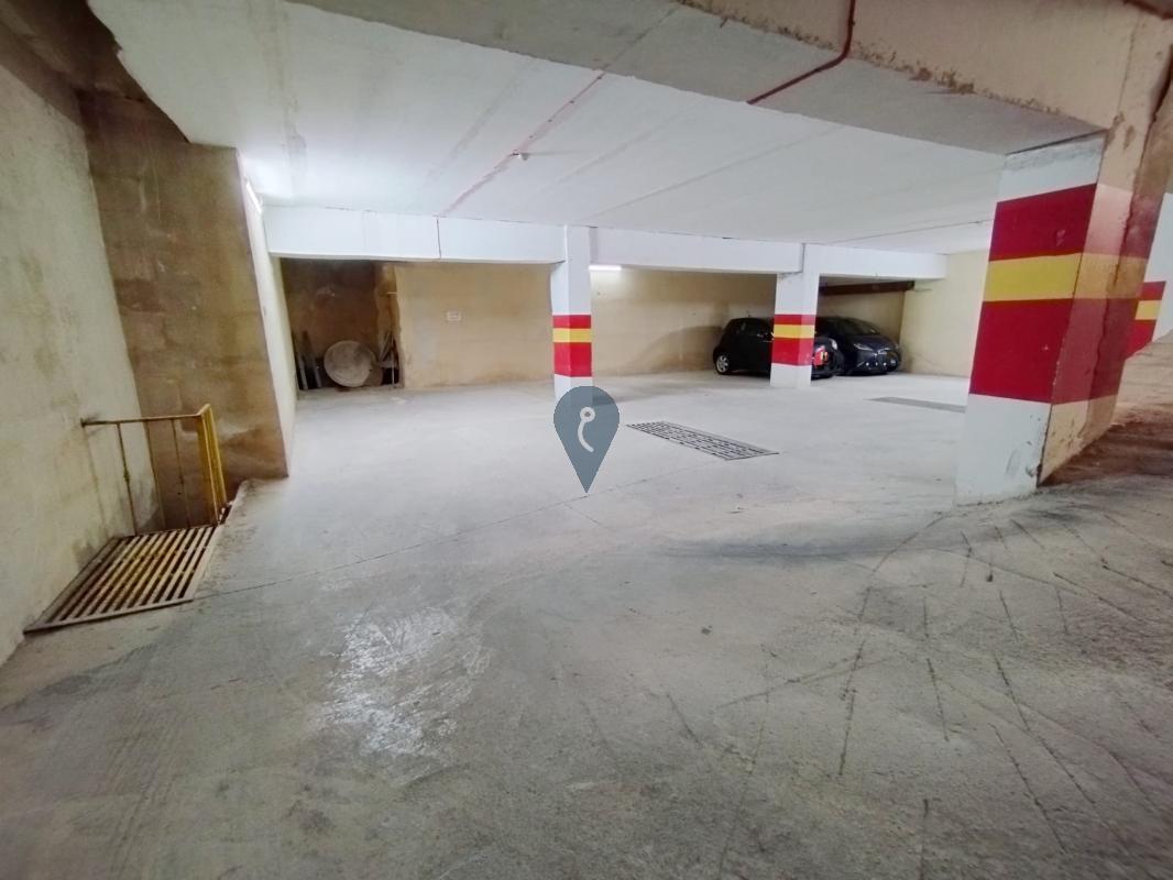 Garage/Parking Space in Sliema - REF 73969