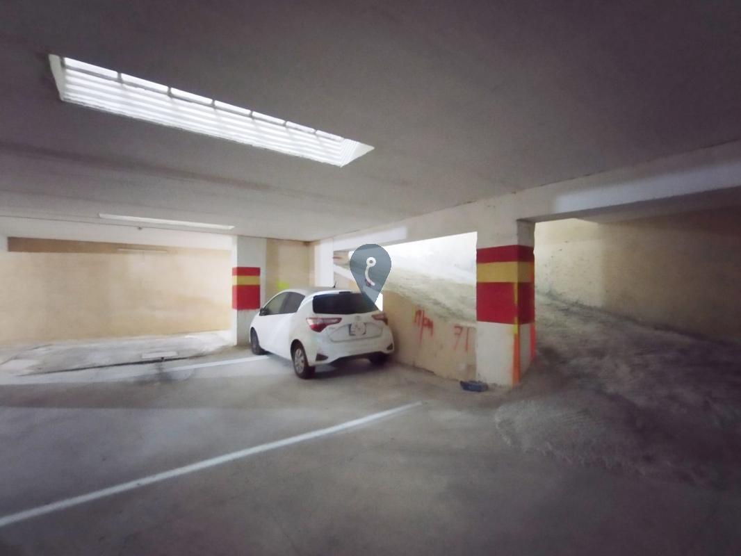 Garage/Parking Space in Sliema - REF 73970