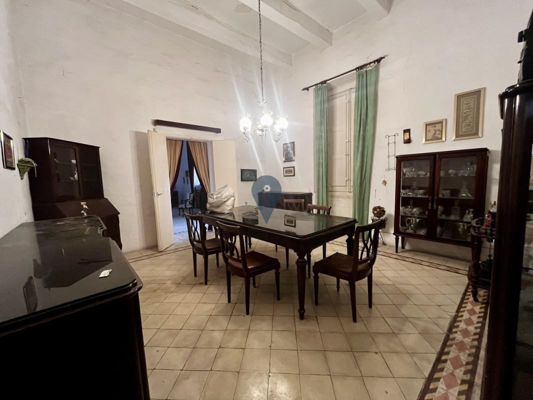 Palace/Castle/Manor in Valletta - REF 74107
