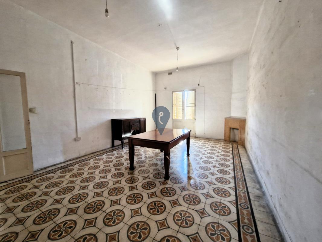Corner Apartment in Gzira - REF 74285