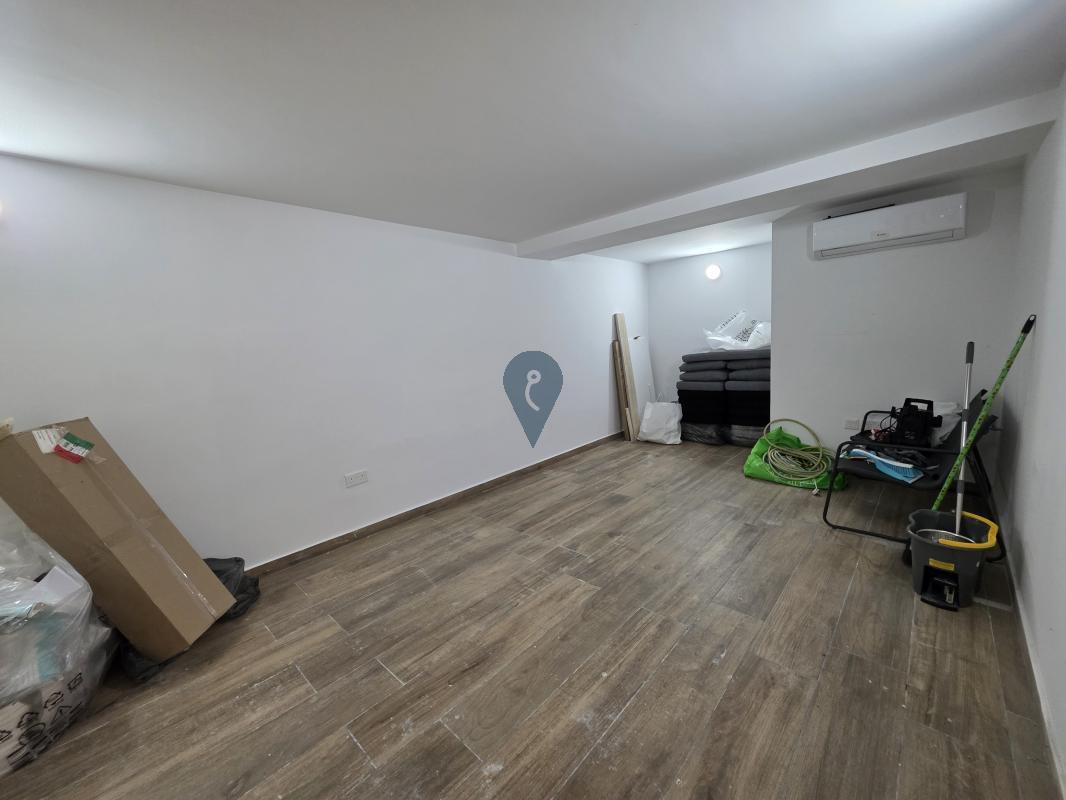 Property in Floriana - Image 15