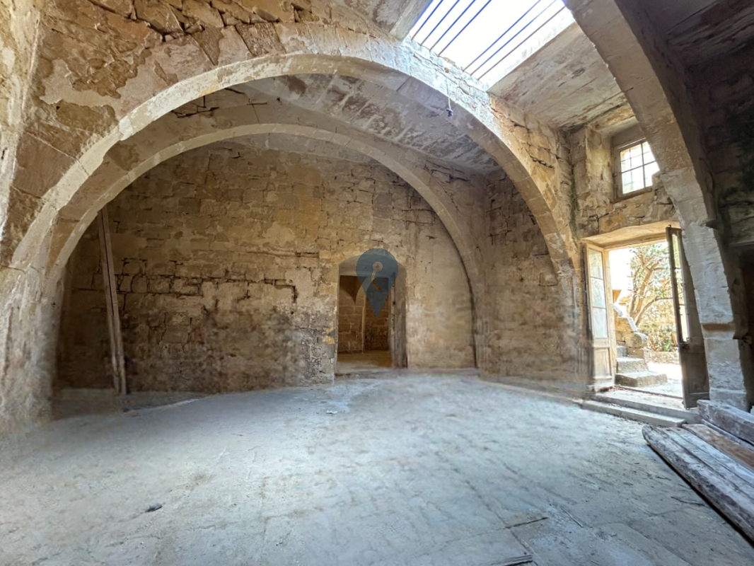 House of Character in Zebbug - REF 76527