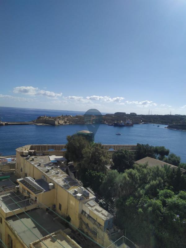 Apartment in Valletta - REF 77230