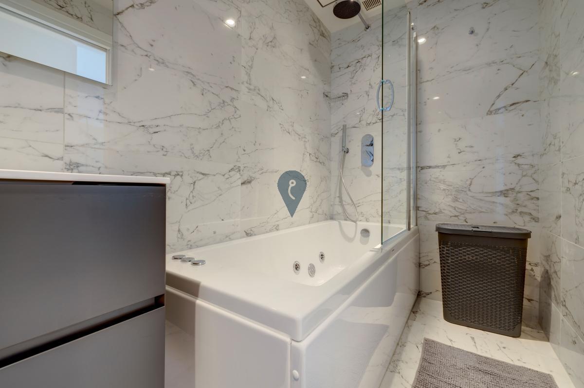 Property in St. Julians - Image 12