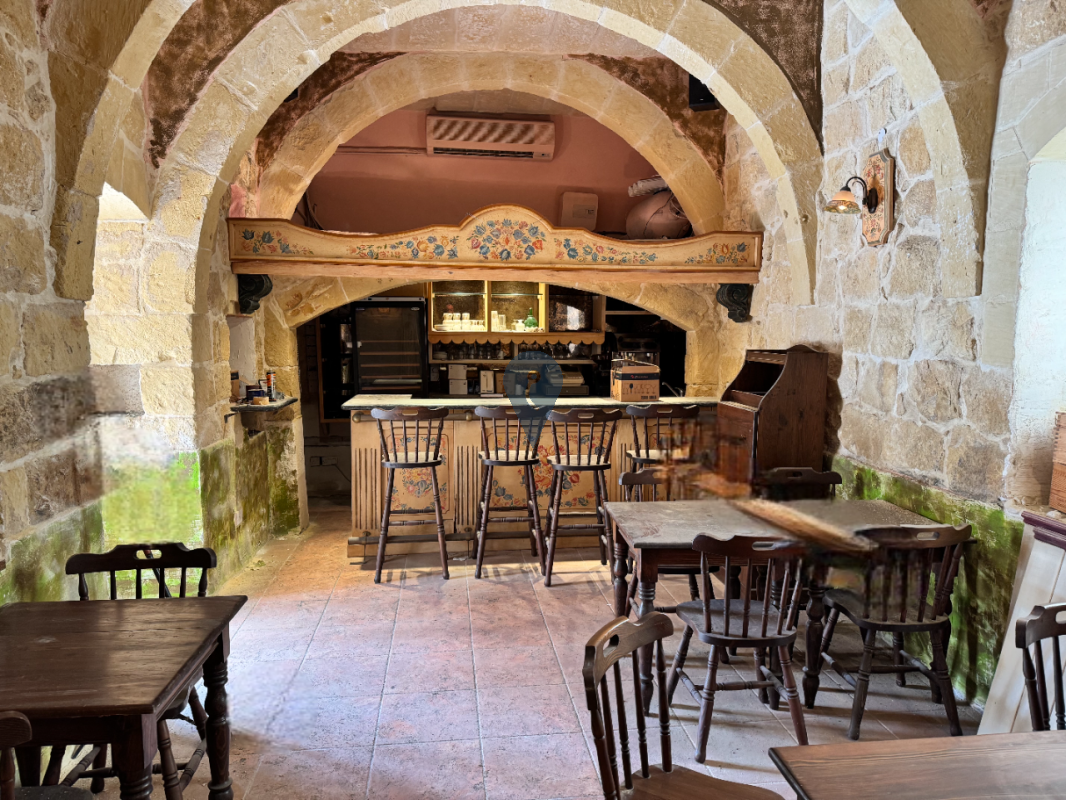 Restaurants / Take-Aways in Gozo - Fontana - REF 78973