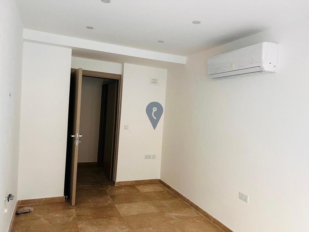 Retail / Shops / Clinics in Sliema - REF 79292