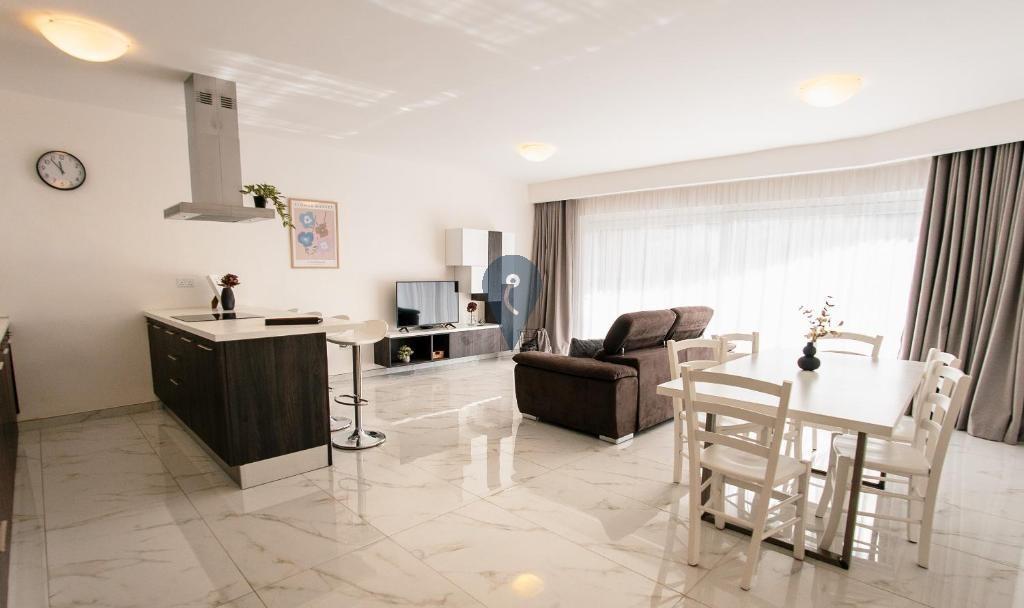 Apartment in St. Julians - REF 79737