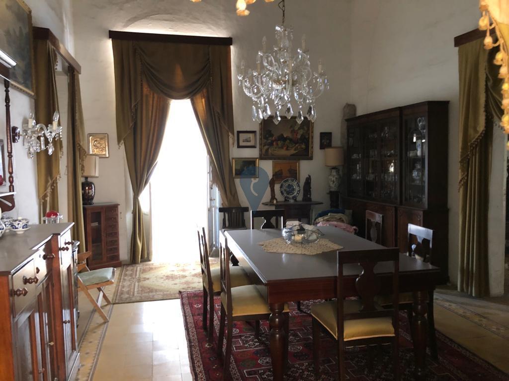 Property in Valletta - Image 4
