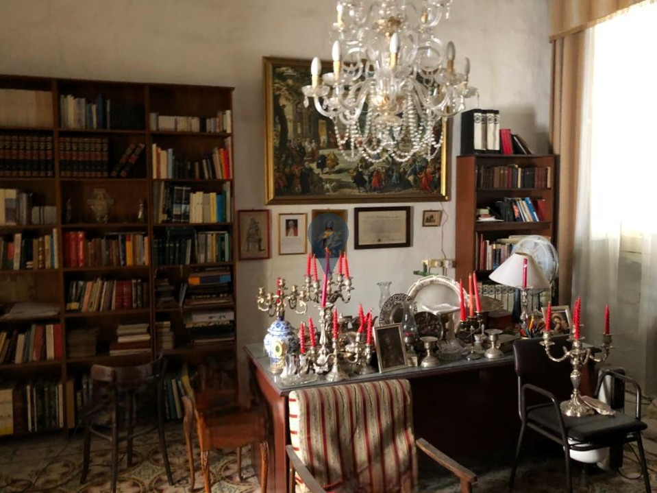 Property in Valletta - Image 5