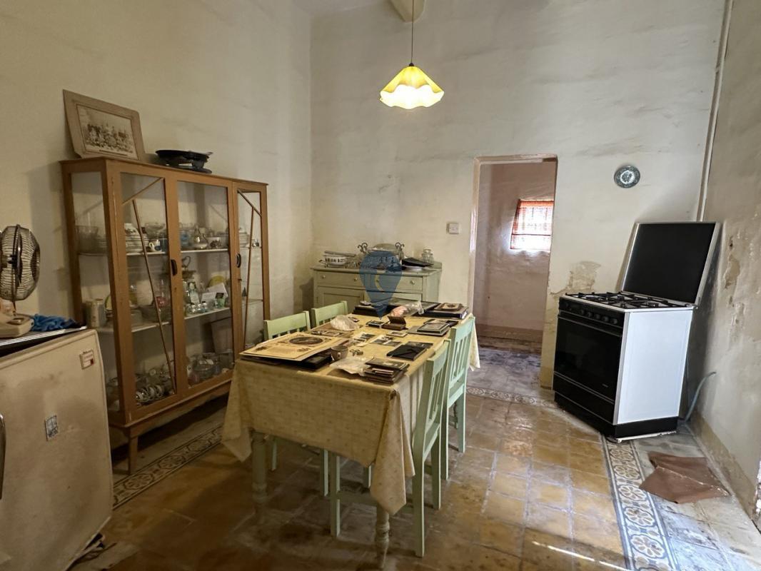 Townhouses in Sliema - REF 80608