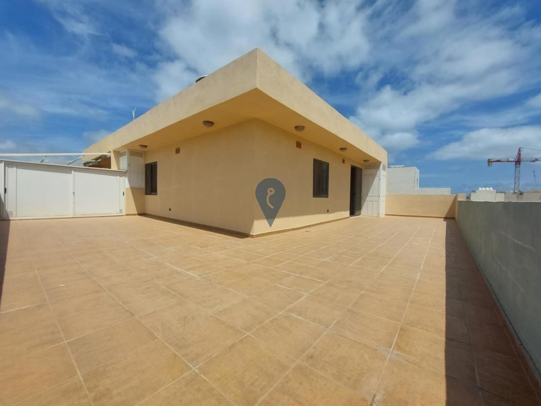 Penthouses in Qawra - REF 80841