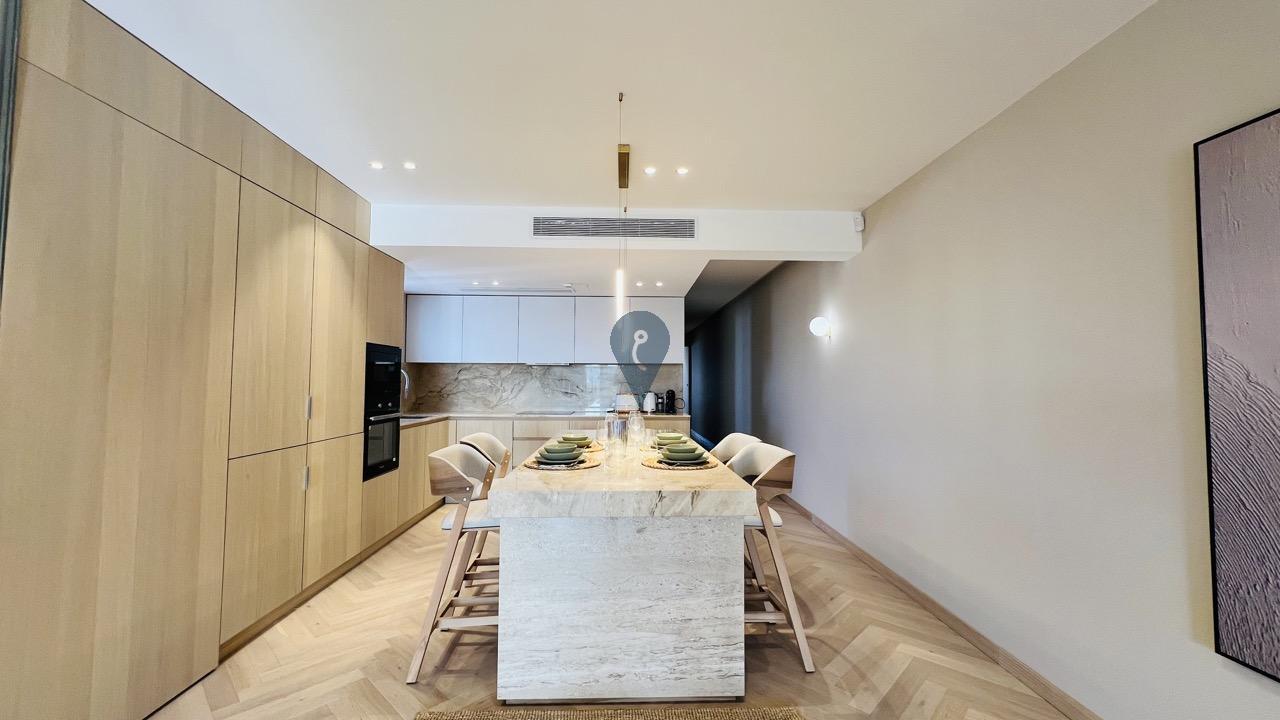 Property in Swatar - Image 9