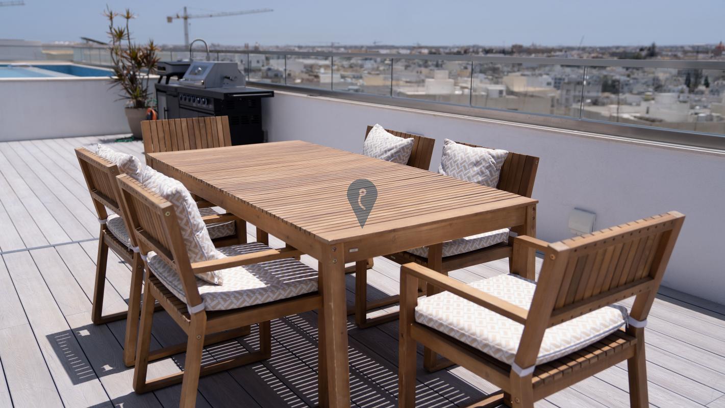 Property in Swatar - Image 2