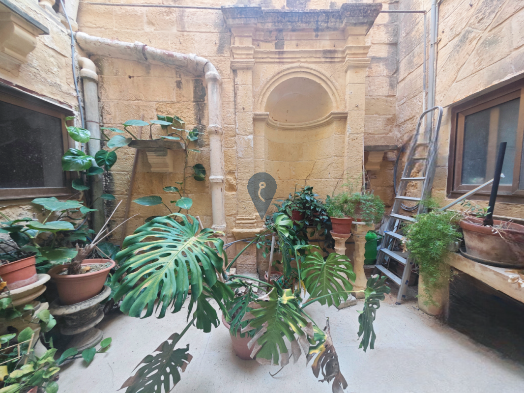 Townhouses in Gozo - Rabat (Victoria) - REF 81842