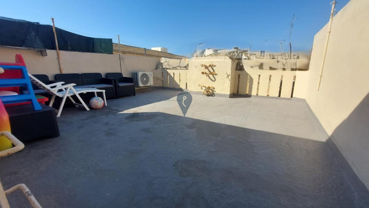 Townhouses in Zabbar - REF 82352